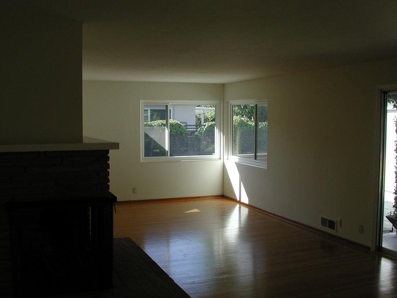 Living Room SW corner