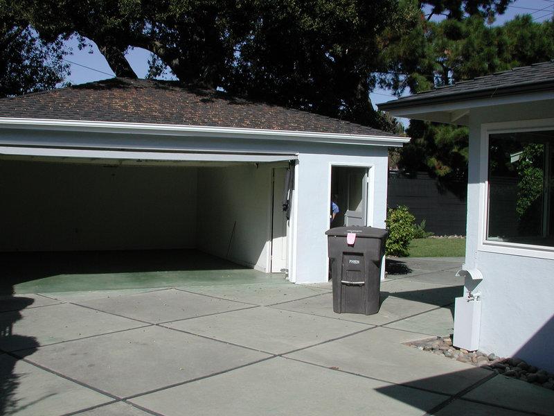 Garage & driveway